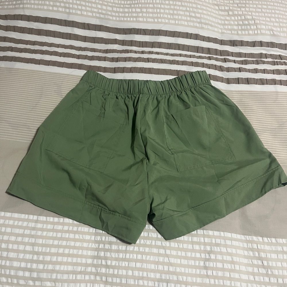 Green Casual Shorts - Picture 5 of 9